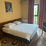 Hotel Perla Corp B