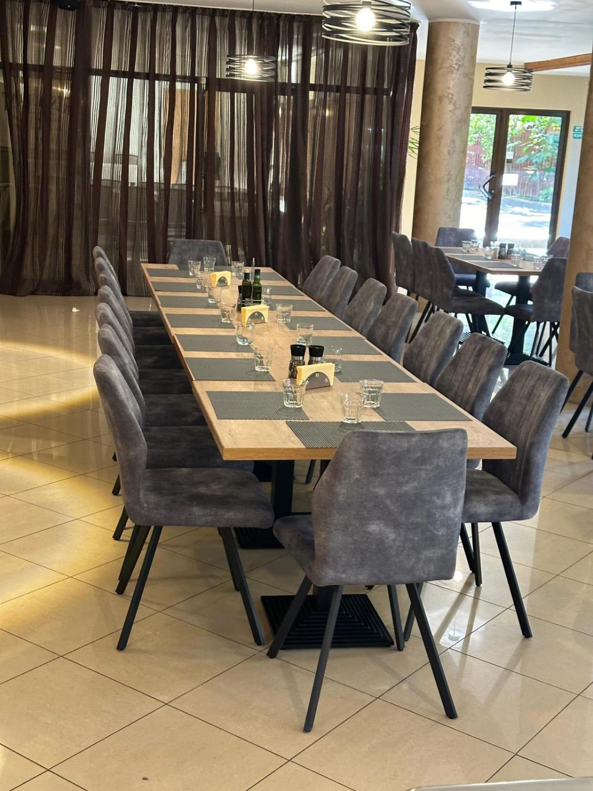 Hotel Perla Corp B Timişoara